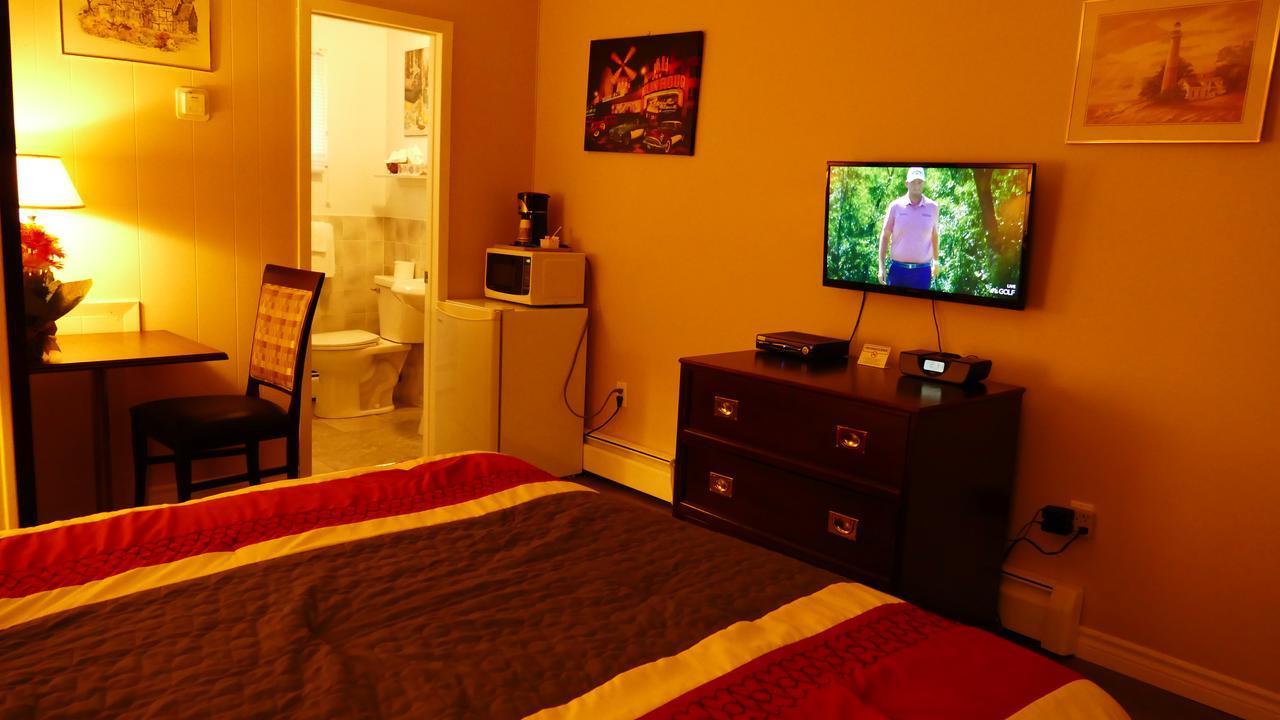Cornwall The White Horse Motel מראה חיצוני תמונה