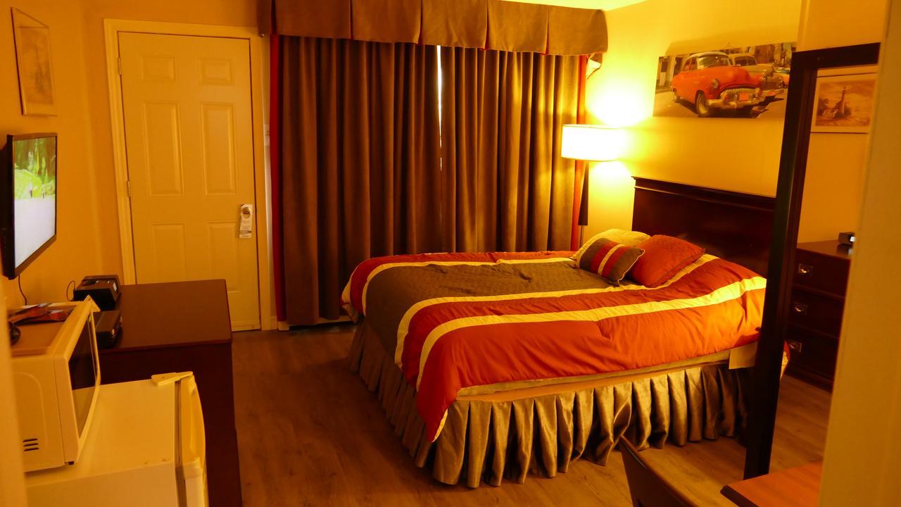 Cornwall The White Horse Motel מראה חיצוני תמונה