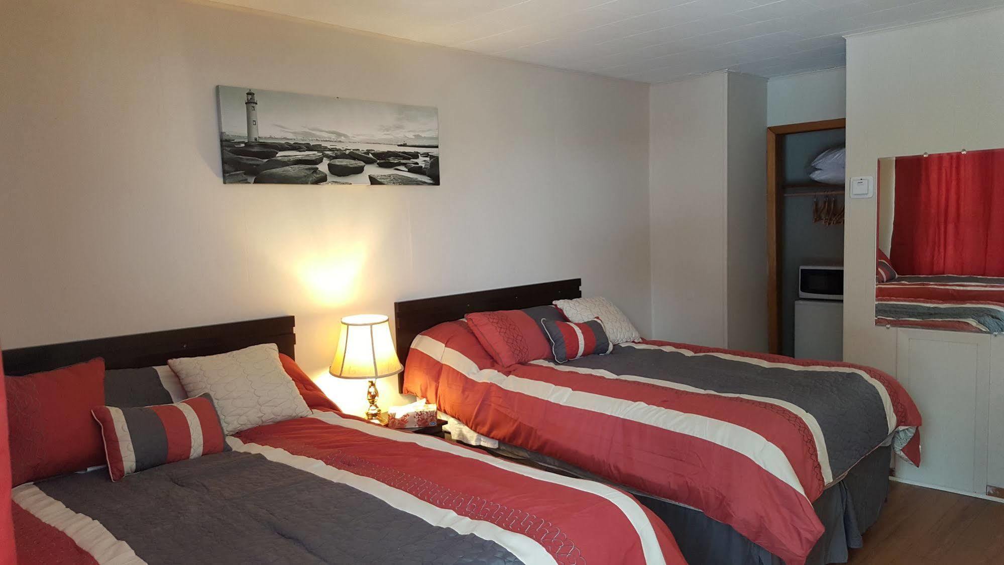 Cornwall The White Horse Motel מראה חיצוני תמונה