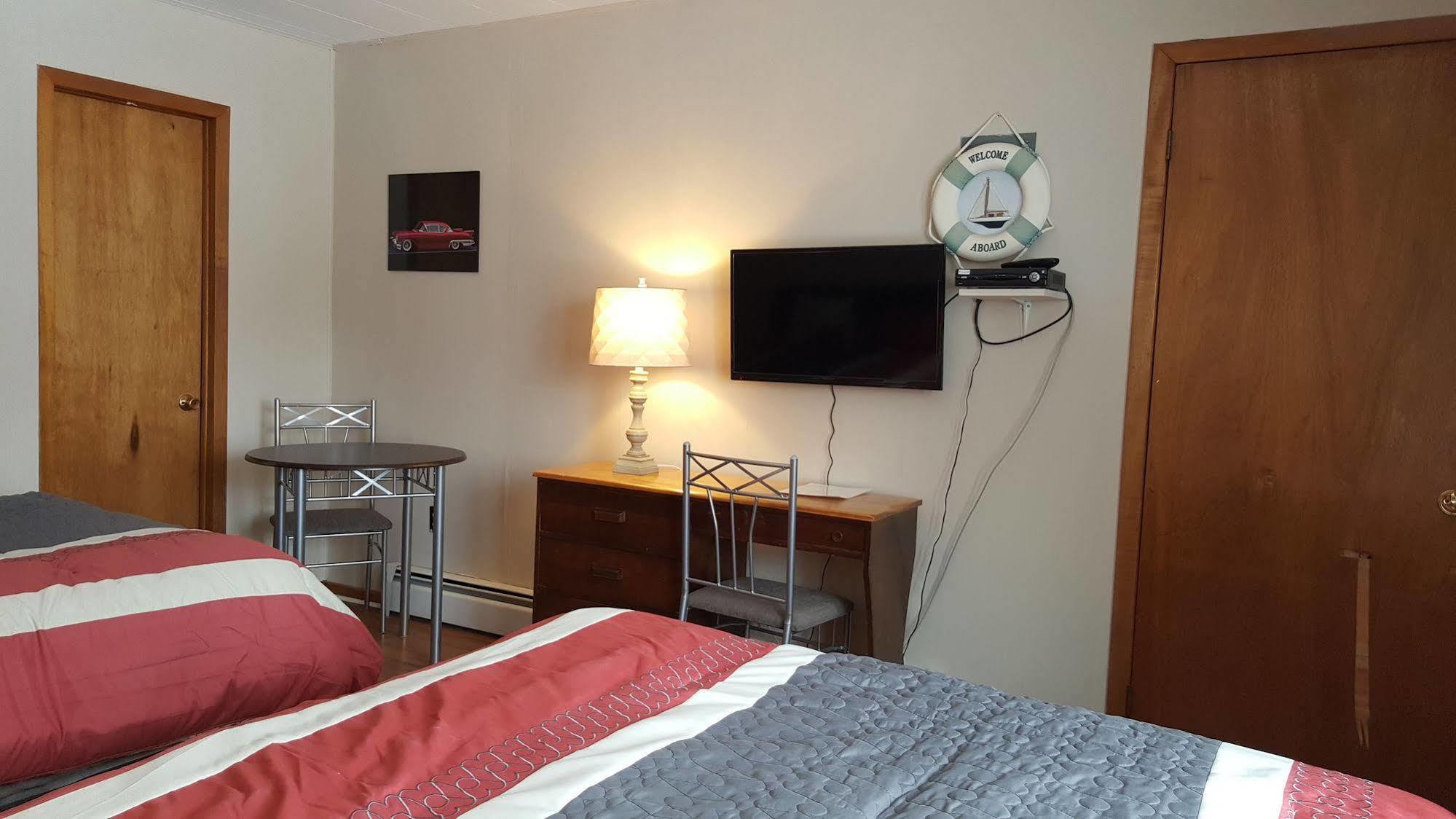 Cornwall The White Horse Motel מראה חיצוני תמונה