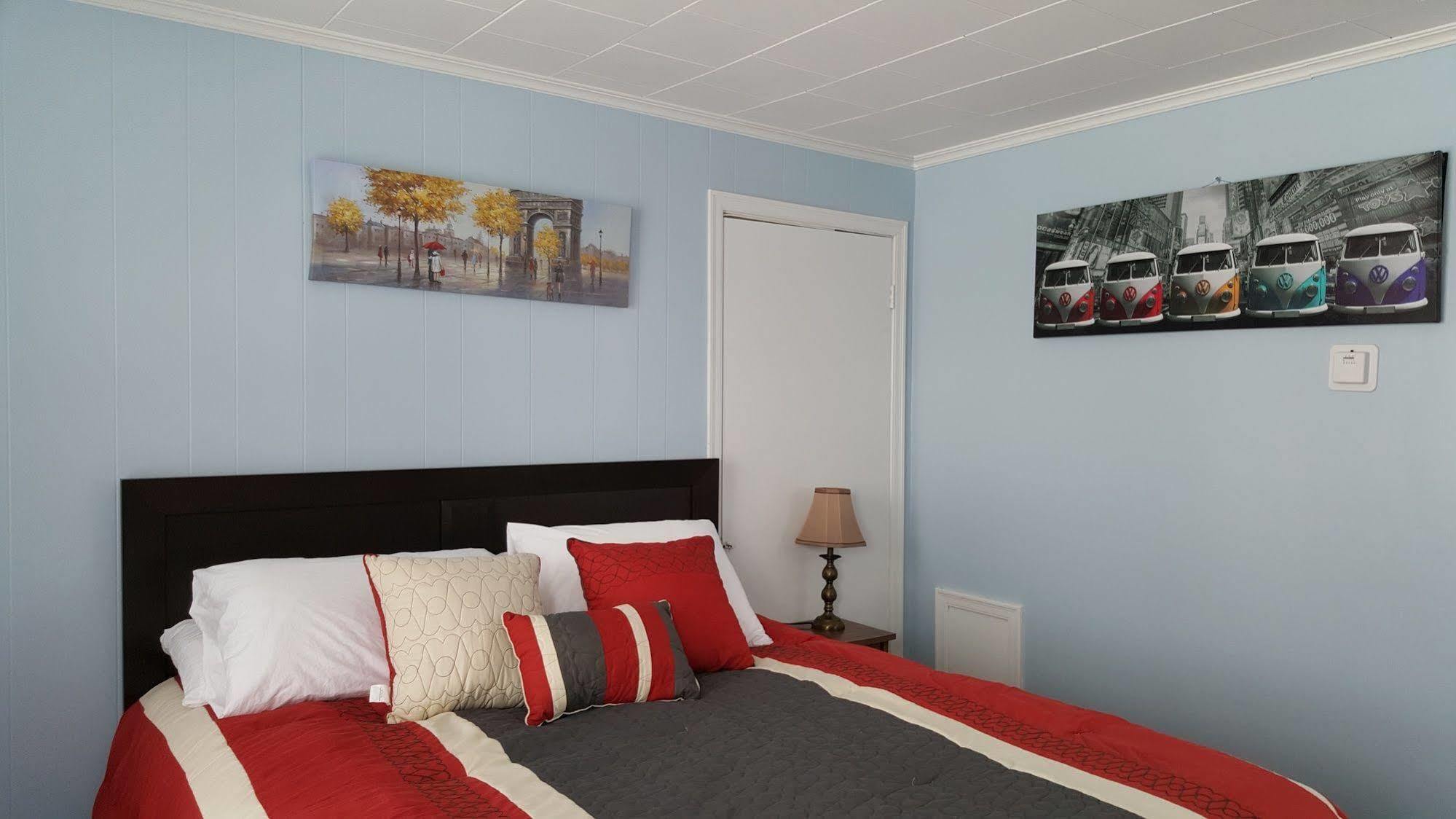 Cornwall The White Horse Motel מראה חיצוני תמונה
